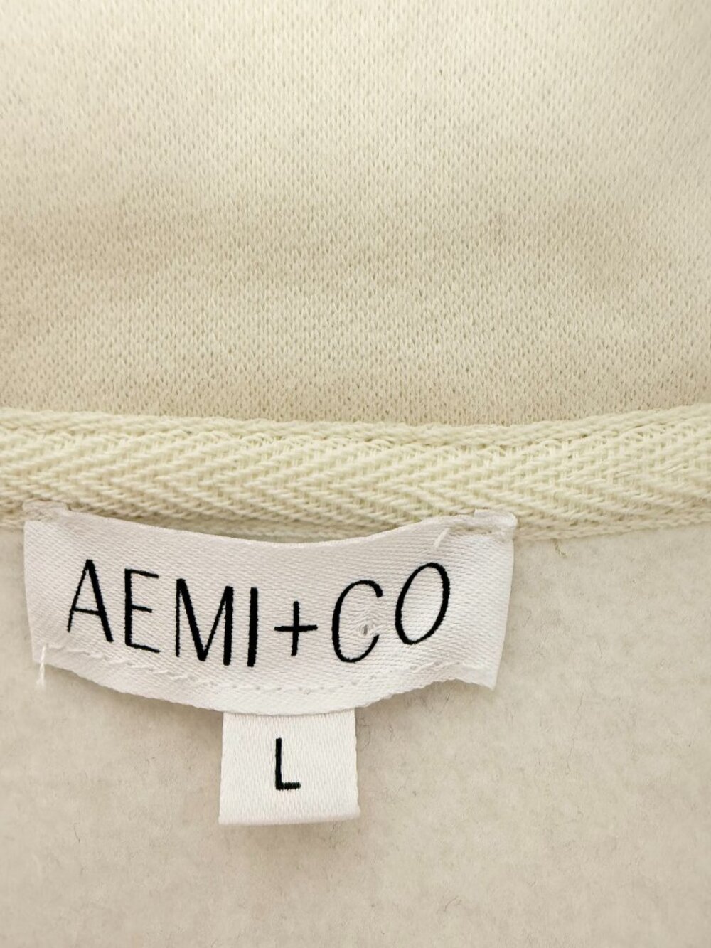 AEMI+CO Colorblock Pullover - Picture 8 of 11